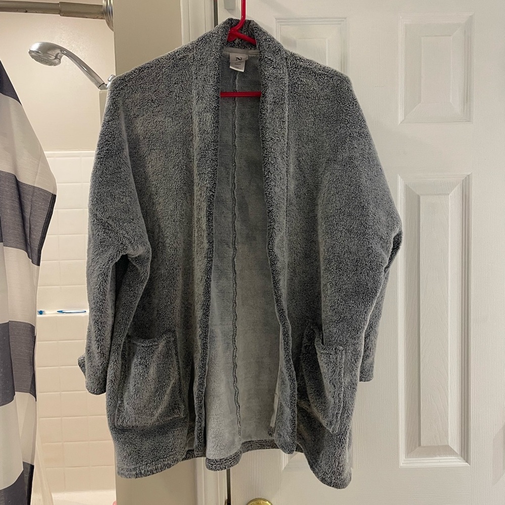 Natori plush open front cardigan pockets gray small‎
